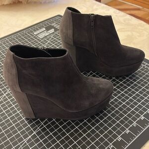 Pierre Hardy booties. Size 36. Grey and black.